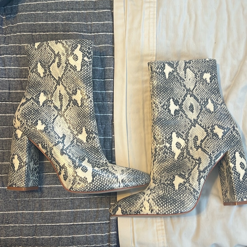 Women’s booties